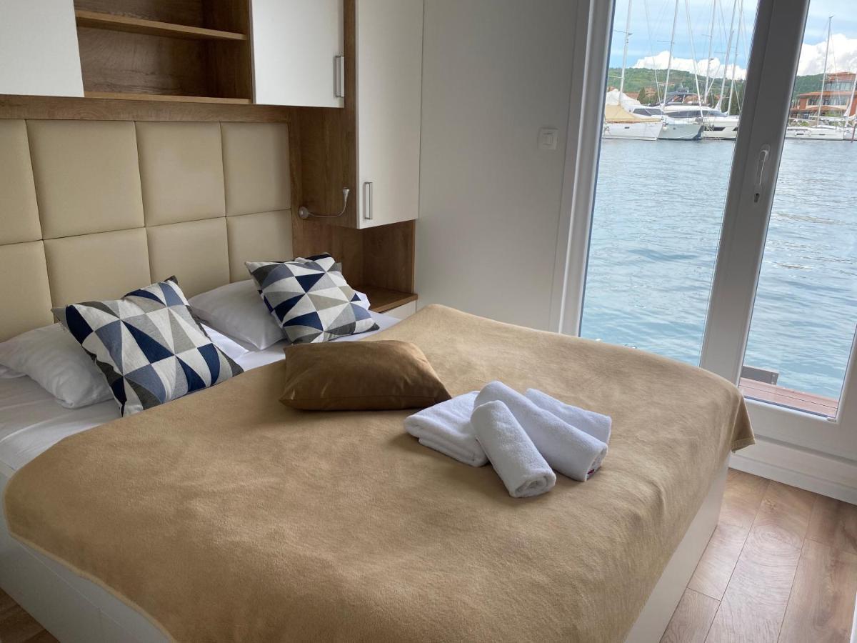 Floating House Mm, Marina Portoroz Villa Buitenkant foto