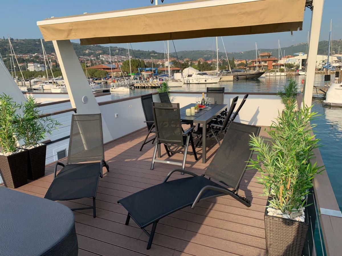 Floating House Mm, Marina Portoroz Villa Buitenkant foto